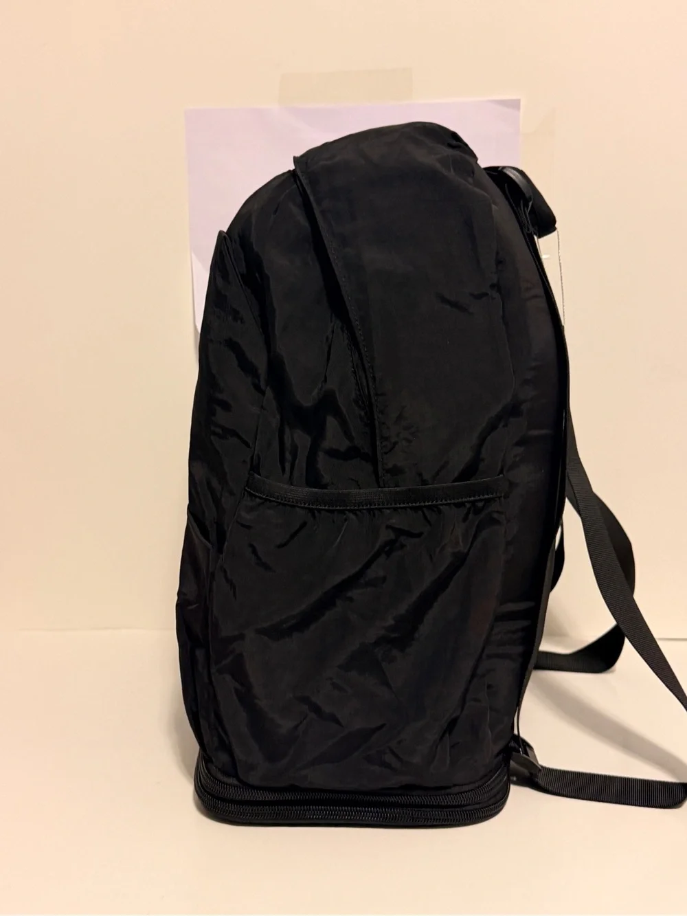 NWT Seyfocnia Unisex Black Lightweight Gym Backpack w/Shoe Compartment